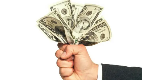 Uprova: Your Guide to Better Credit Scores and Smarter Money Moves