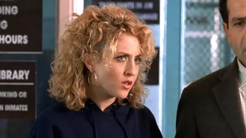 Bitty Schram: The Unforgettable Voice Behind Sharona Fleming